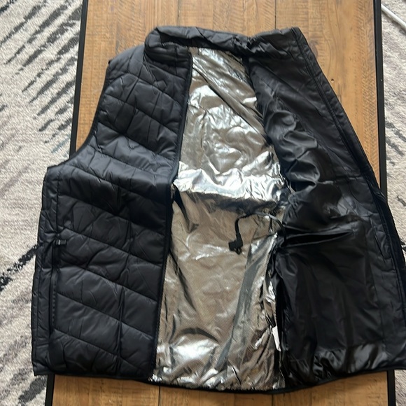 Men’s Heated Vest - Size XL - Picture 9 of 11